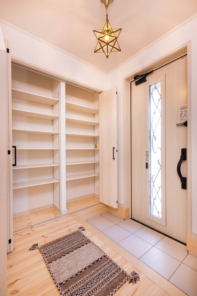 季節の光が心地よい家