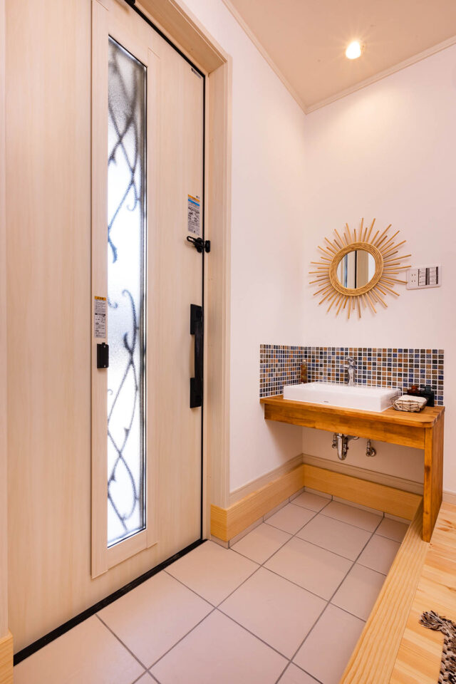 季節の光が心地よい家